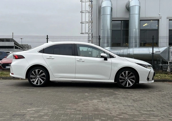 Toyota Corolla cena 100900 przebieg: 64000, rok produkcji 2022 z Orneta małe 232